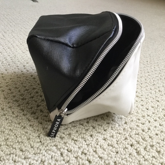 $1 Sephora makeup bag with zipper - Picture 2 of 3